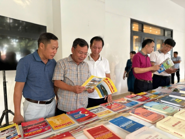 Hình ảnh cho bài viết Một số kết quả thực hiện chương trình, đề án, dự án cung cấp thông tin cơ sở trên địa bàn tỉnh Phú Yên